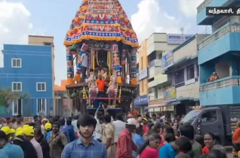 16 ஆண்டுகளுக்கு பிறகு ரெங்கநாதர் பிரம்மோற்சவத்தில் இடம் பெற்ற தேரோட்டம்!