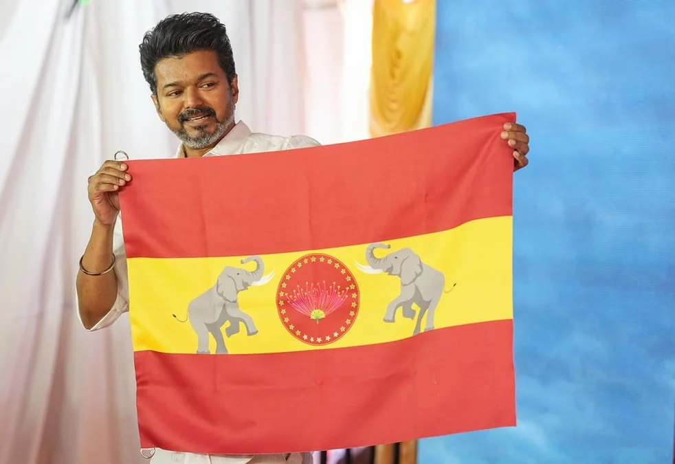 ஆலோசகர் இல்லாமல் தடுமாறும்  தலைவா் விஜய் – தவெக முதல் அரசியல் மாநாடு பரபரப்பு தகவல்